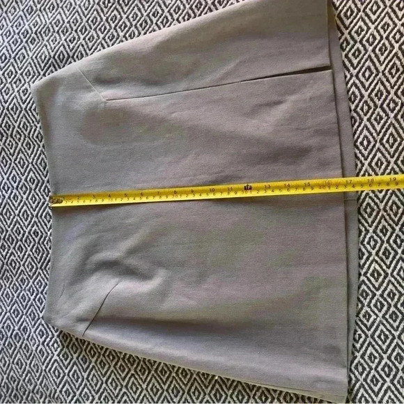 Y2K The Limited Light Grey Mini Skirt, Size 8 - Picture 4 of 6
